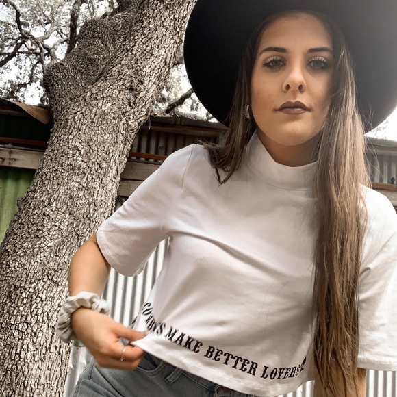 Meet the Posher - Picture 5 of 9